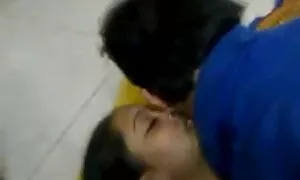 বহু পুরুষের এক বাংলা চুদাচদি নারির