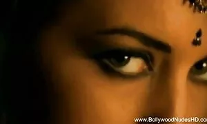 স্বামী বাংলা মাগি চুদাচুদি ও স্ত্রী