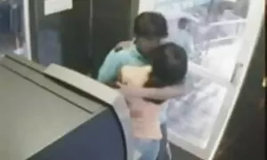 ক্লাসিক অশ্লীল তারকা উপর বিশাল বাটন ভাই বোন চুদা চুদি ভিডিও