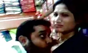 বাঁড়ার রস মাগি চুদা ভিডিও খাবার, শ্যামাঙ্গিণী