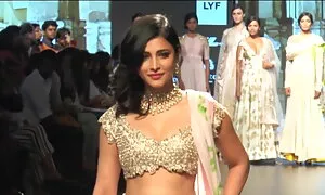 সুন্দরী মা ছেলের চুদাচুদির ভিডিও বালিকা